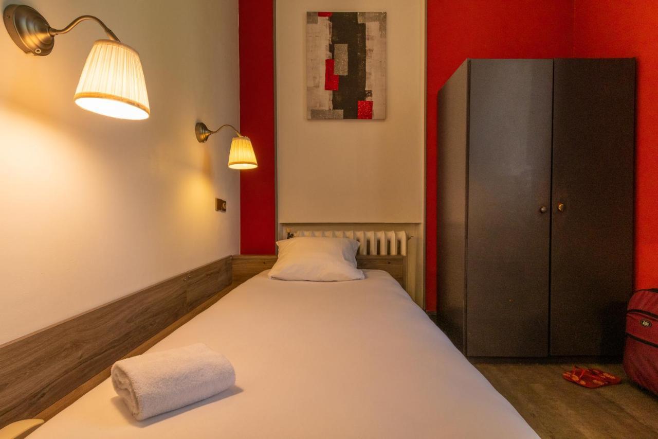 Hotel Des Bains Aix-les-Bains Bagian luar foto