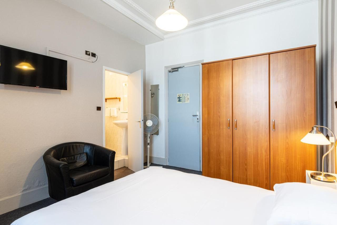 Hotel Des Bains Aix-les-Bains Bagian luar foto