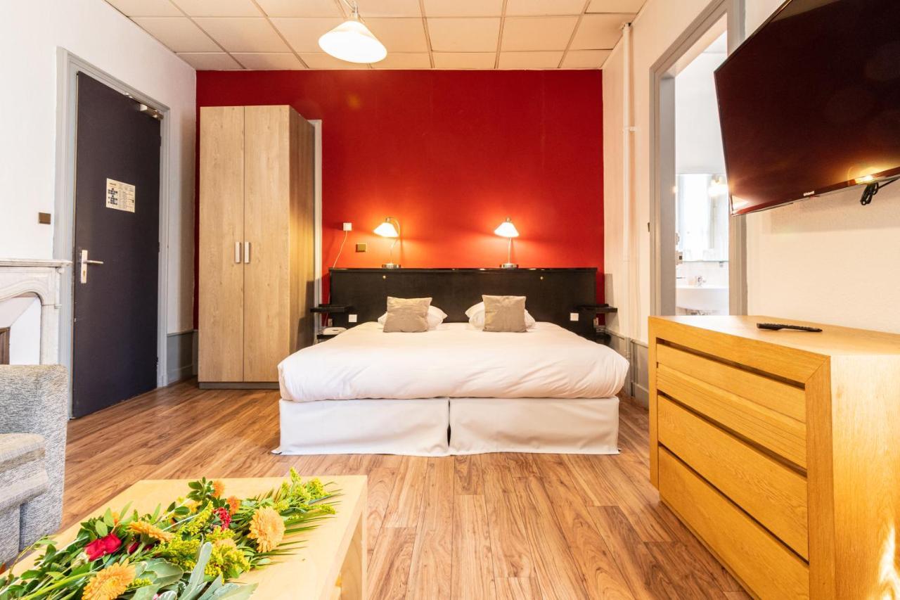 Hotel Des Bains Aix-les-Bains Bagian luar foto