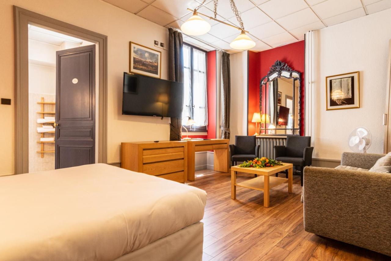 Hotel Des Bains Aix-les-Bains Bagian luar foto