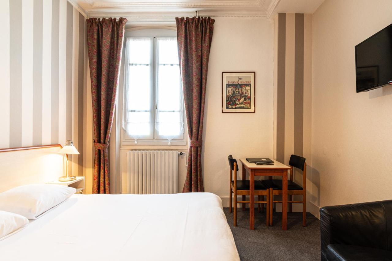 Hotel Des Bains Aix-les-Bains Bagian luar foto