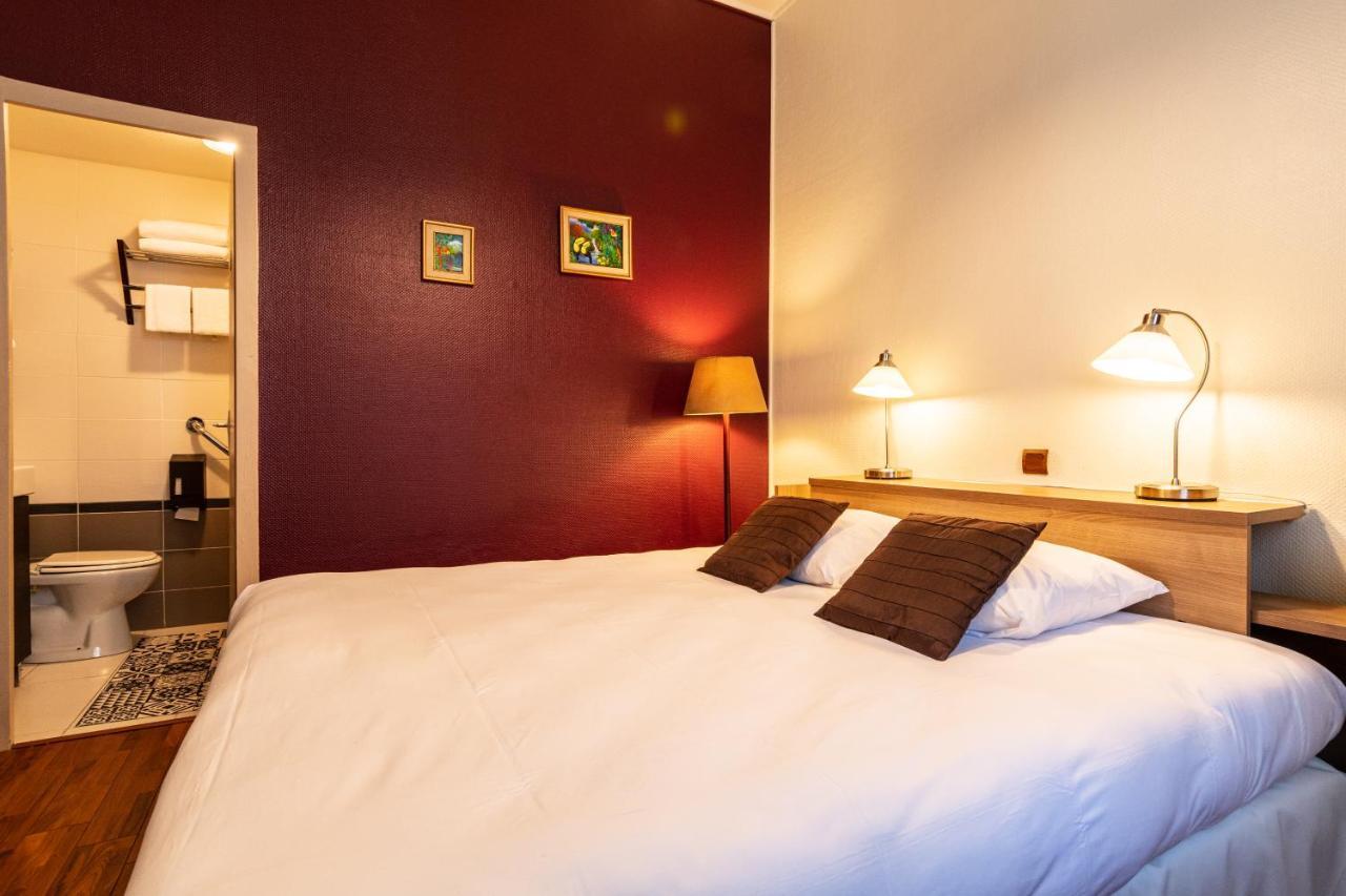 Hotel Des Bains Aix-les-Bains Bagian luar foto